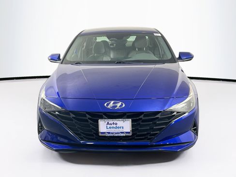 Used 2023 Hyundai Elantra SEL image 2