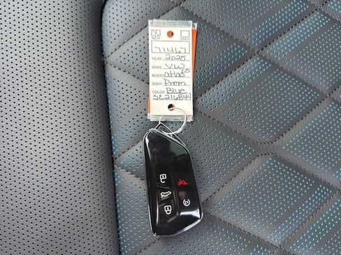 New 2025 Volkswagen Atlas Cross Sport SEL Premium R-Line image 27