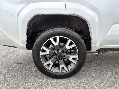 Certified 2025 Toyota 4Runner TRD Sport image 28