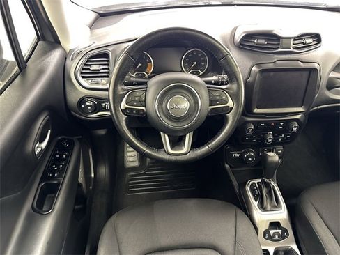 Used 2022 Jeep Renegade Latitude w/ Sun/Sound Group image 15