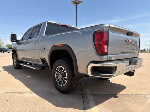 New 2026 GMC Sierra 2500 SLE w/ SLE Convenience Package image 16