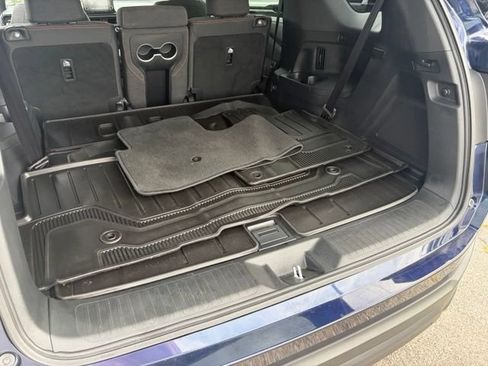 Used 2025 Honda Pilot Sport image 29