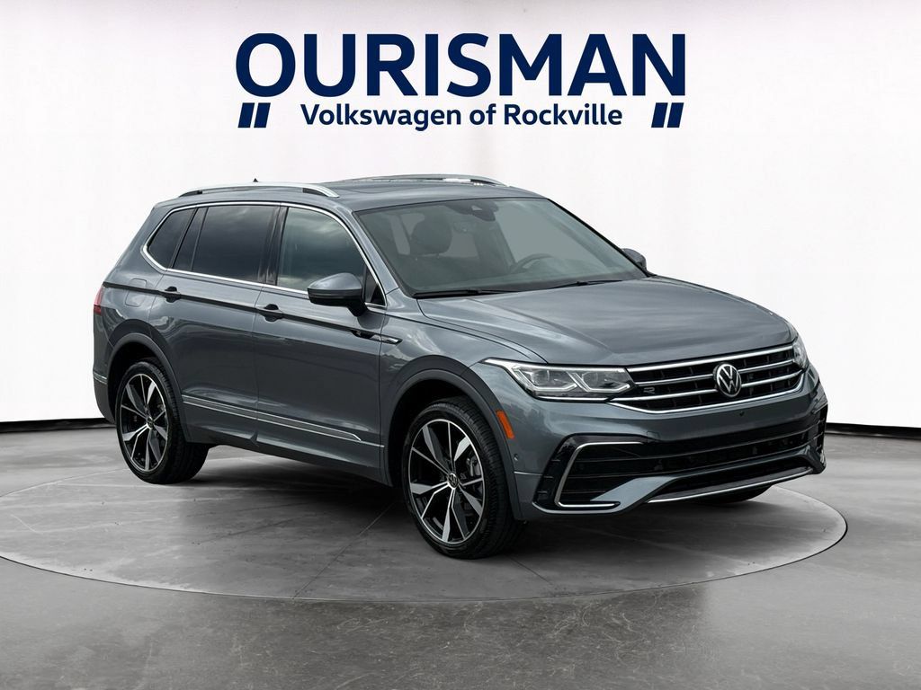 Used 2022 Volkswagen Tiguan SEL R-Line AWD/4WD image 1