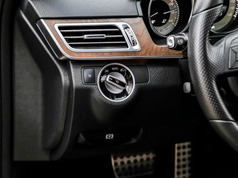 Used 2014 Mercedes-Benz E 350 4MATIC Wagon image 24