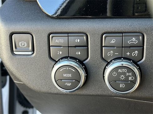 New 2026 GMC Sierra 1500 SLT w/ SLT Premium Plus Package image 16