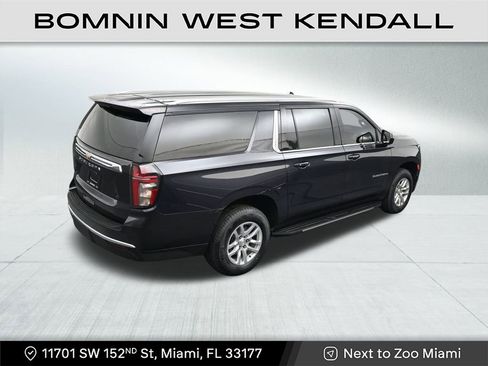 Used 2023 Chevrolet Suburban LS image 16