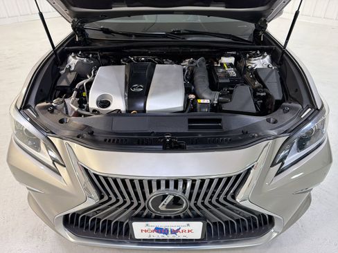 Used 2019 Lexus ES 350 Ultra Luxury image 31