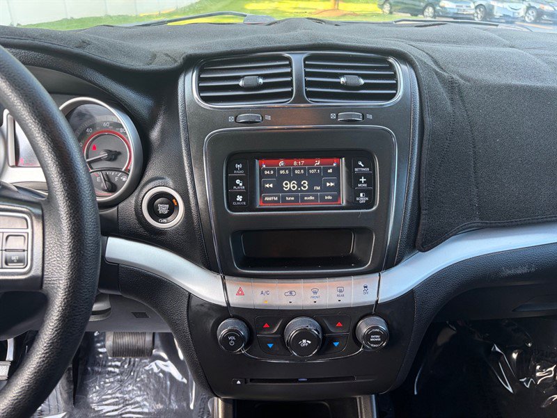 Used 2018 Dodge Journey SE FWD image 16