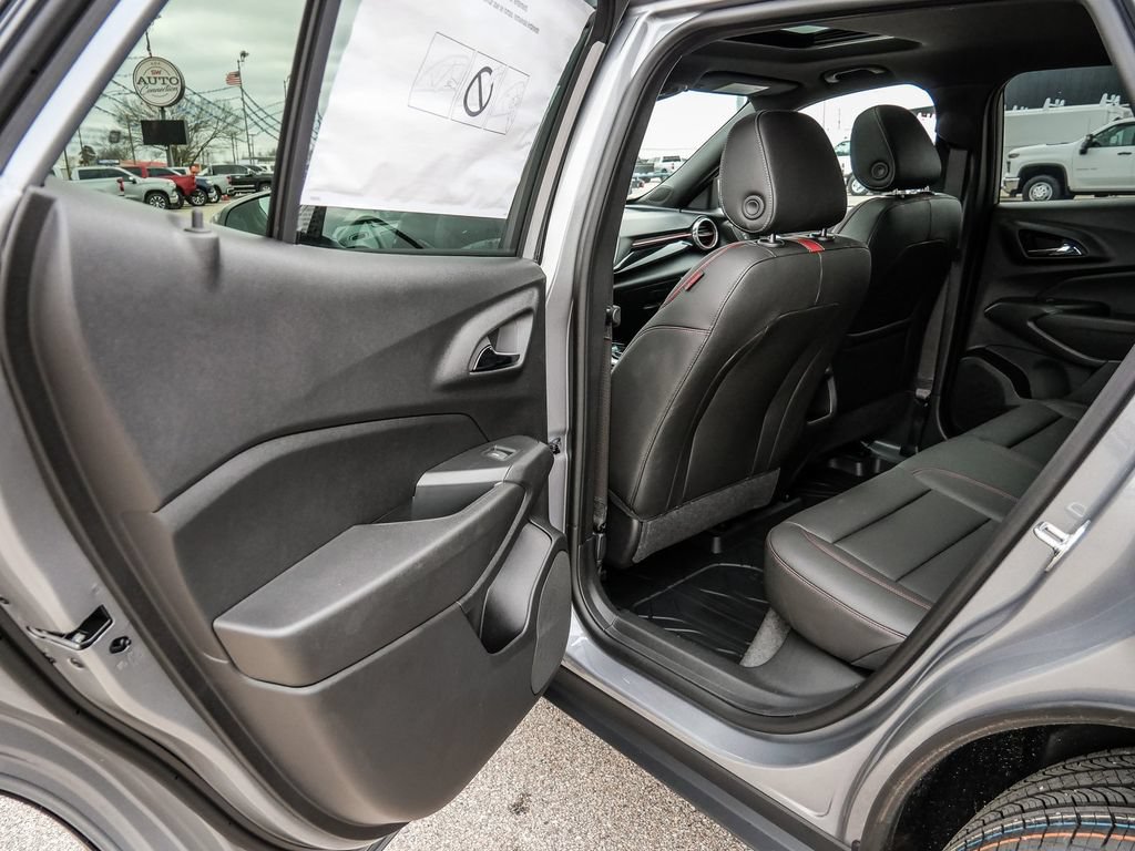 New 2026 Chevrolet Trax RS w/ Driver Confidence Package FWD image 39