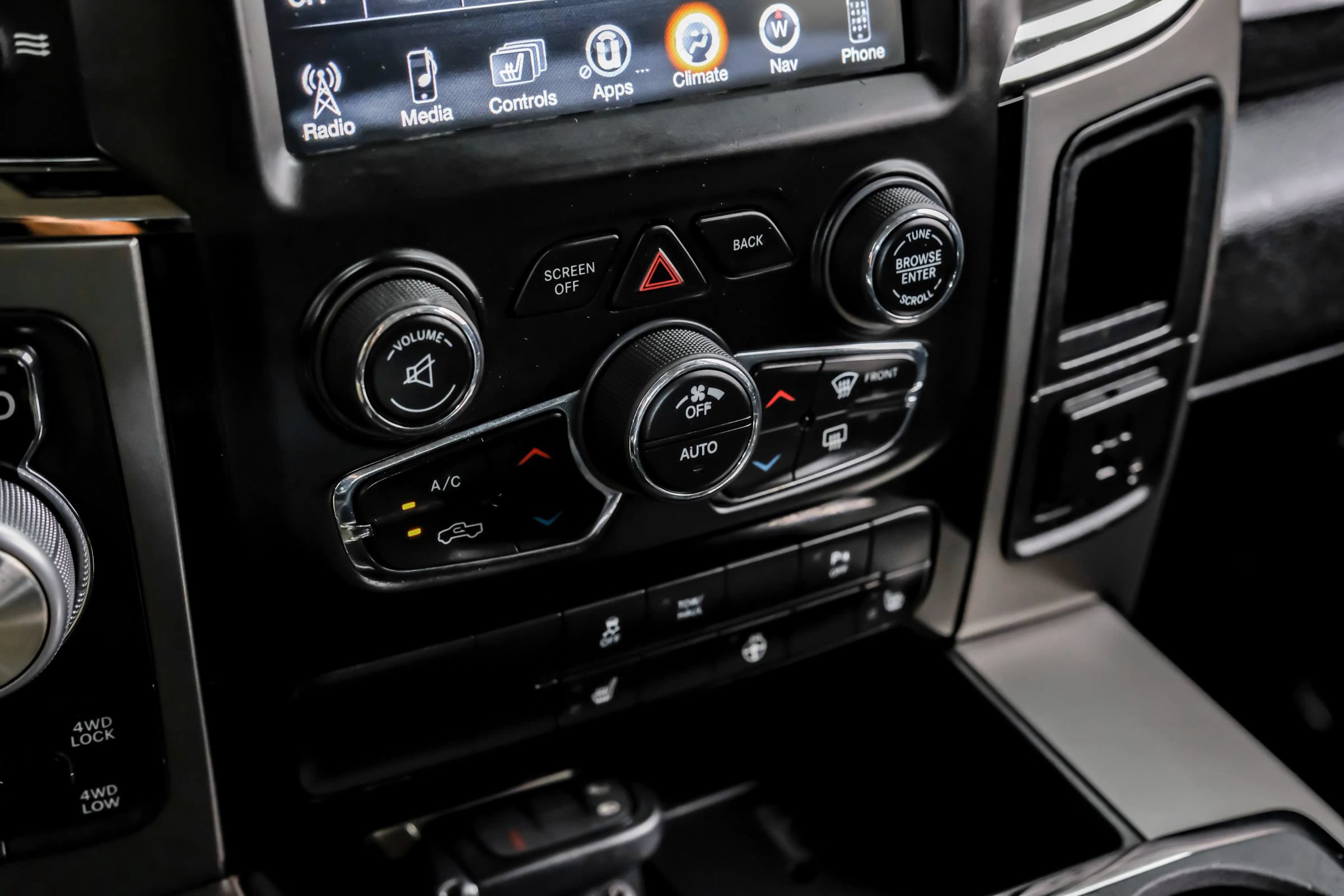 Used 2013 RAM 1500 Sport w/ Sport Premium Group AWD/4WD image 31