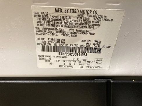 Used 2013 Ford Taurus SEL image 29