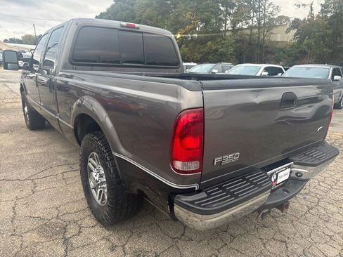 Used 2004 Ford F350 Lariat image 9