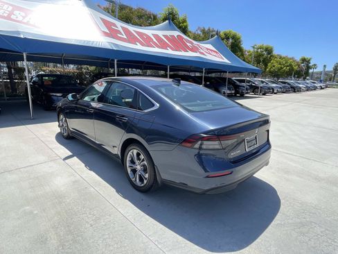 Certified 2024 Honda Accord EX image 28