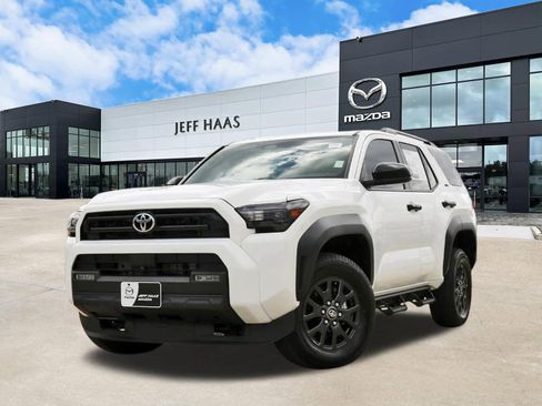 Used 2025 Toyota 4Runner SR5 image 1