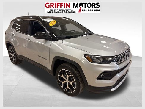 Used 2024 Jeep Compass Limited image 1