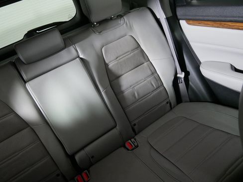 Used 2017 Honda CR-V Touring image 14