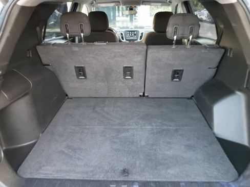 Used 2019 Chevrolet Equinox LT FWD image 11