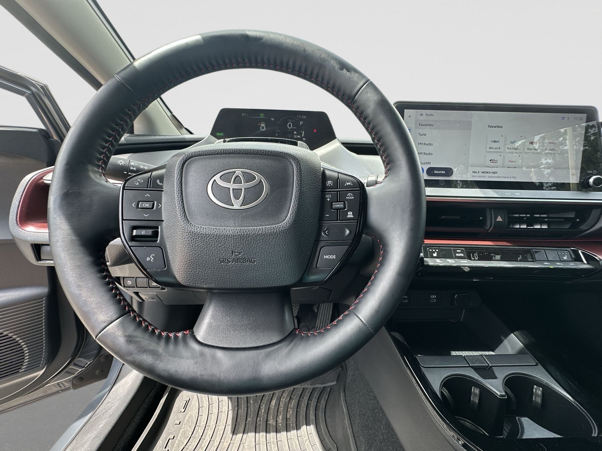 Used 2025 Toyota Prius Plug-In Hybrid FWD image 11