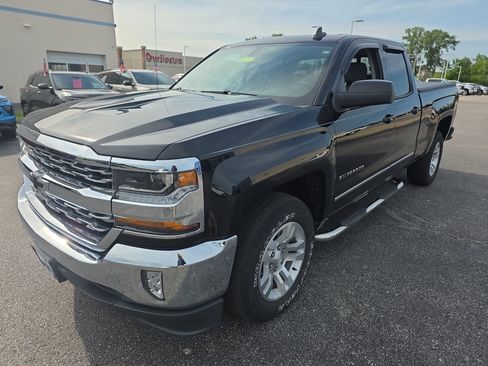 Used 2018 Chevrolet Silverado 1500 LT w/ All Star Edition RWD image 7