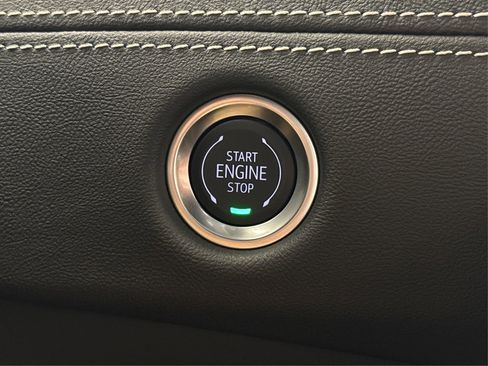 New 2025 Cadillac Escalade Premium Luxury image 27