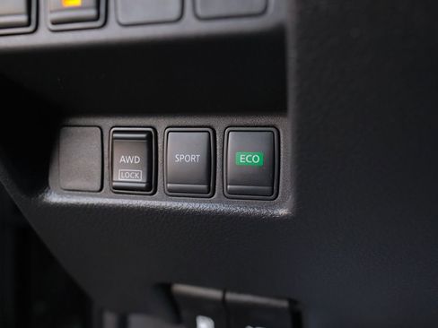 Used 2017 Nissan Rogue S image 13