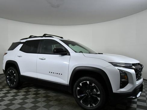 New 2026 Chevrolet Equinox RS w/ LPO, Floor Liner Package image 9