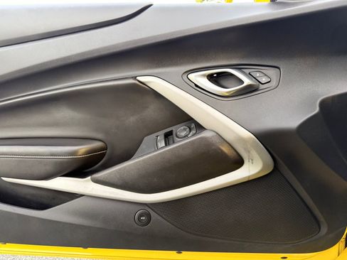 Used 2018 Chevrolet Camaro SS image 36