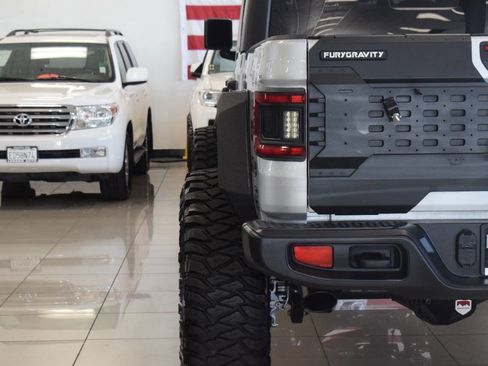 Used 2022 Jeep Gladiator Sport AWD/4WD image 34