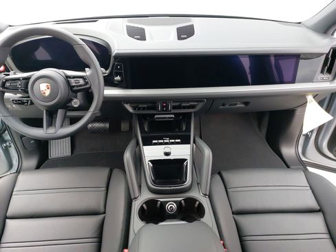 New 2026 Porsche Cayenne image 11