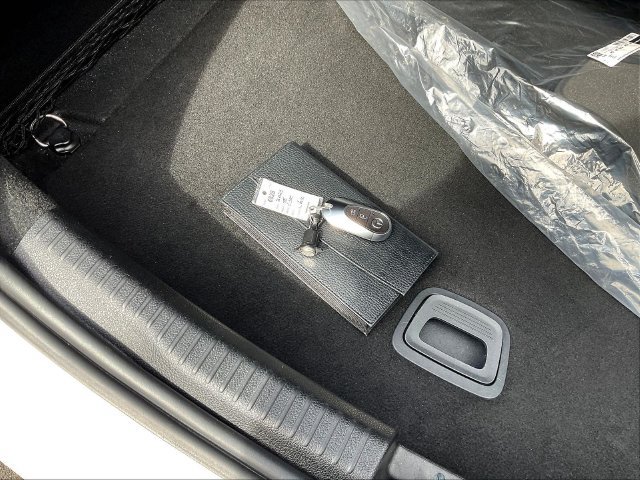 Used 2023 Mercedes-Benz C 300 4MATIC Sedan image 37