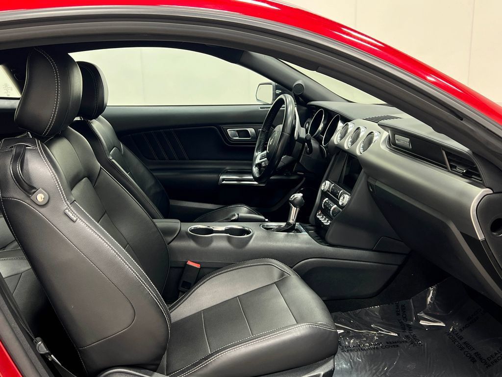 Used 2022 Ford Mustang GT Premium w/ Black Accent Package RWD image 33