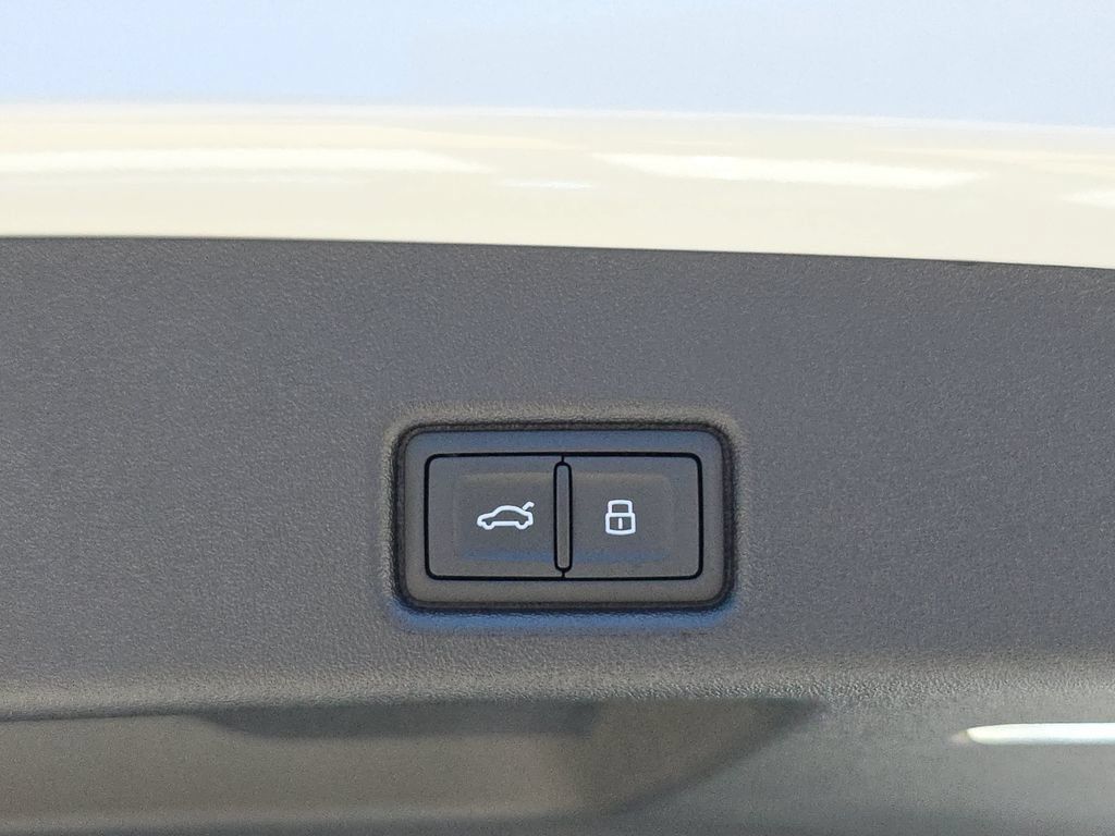 New 2026 Audi Q5 2.0T AWD/4WD image 13