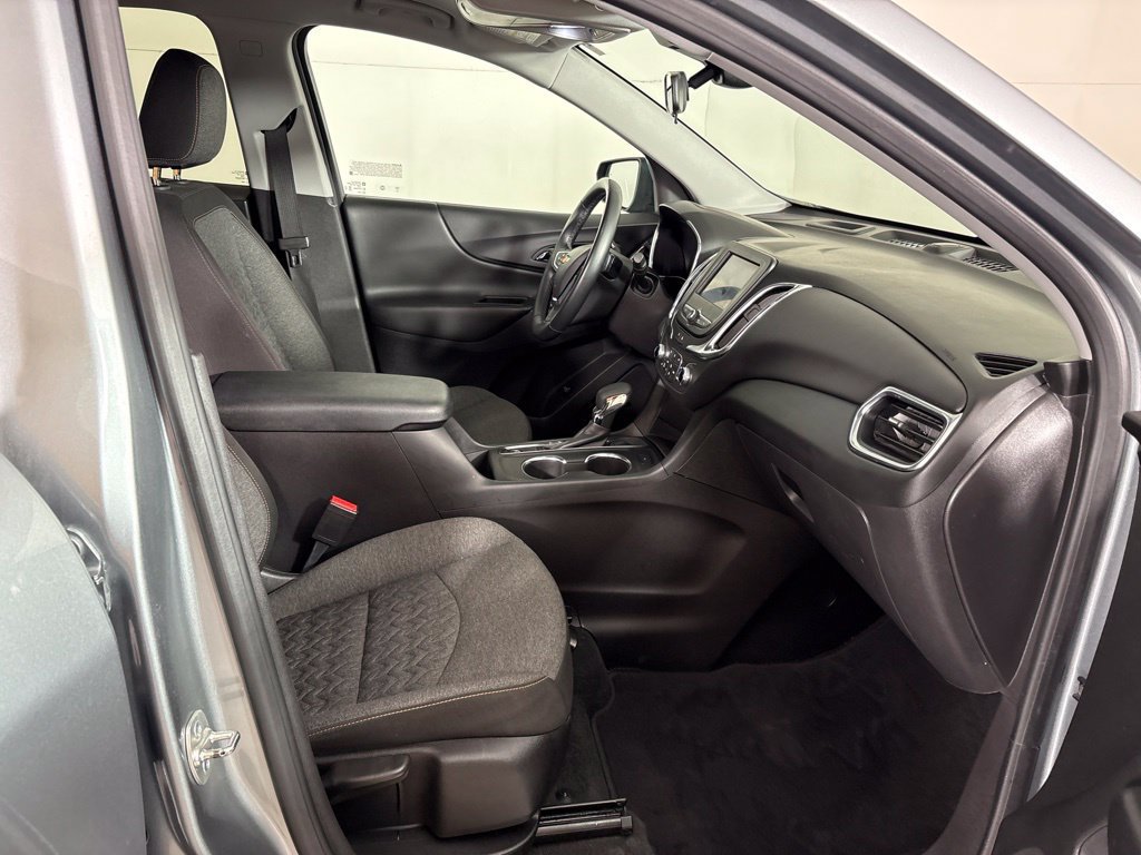 Used 2024 Chevrolet Equinox LT FWD image 16