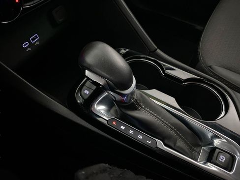 Used 2024 Buick Encore GX Preferred FWD image 29