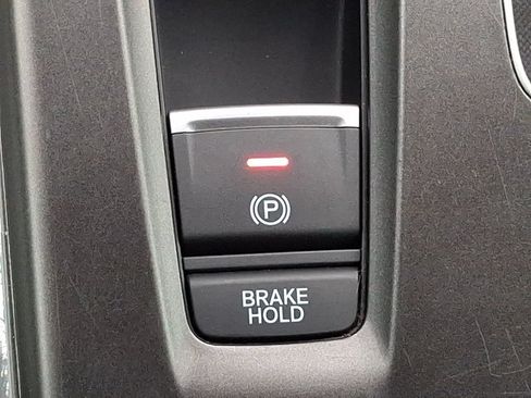 Used 2018 Honda Accord Sport image 25
