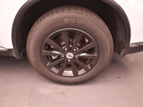 Used 2024 Dodge Durango SXT image 35