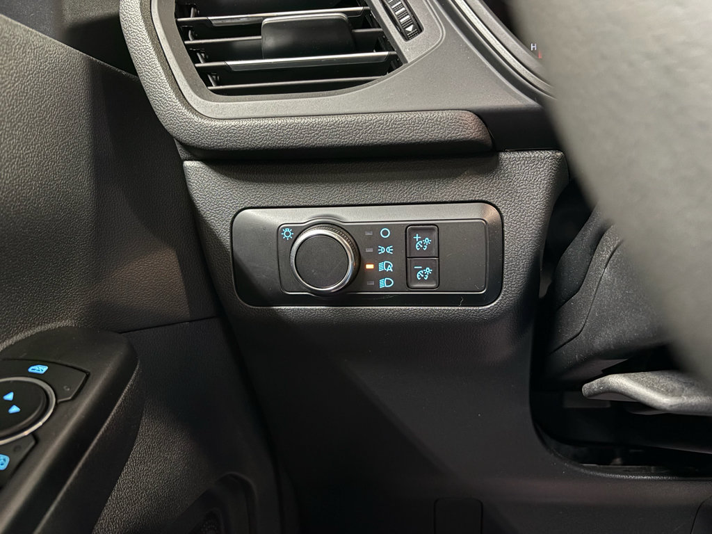 Used 2025 Ford Escape Active AWD/4WD image 19