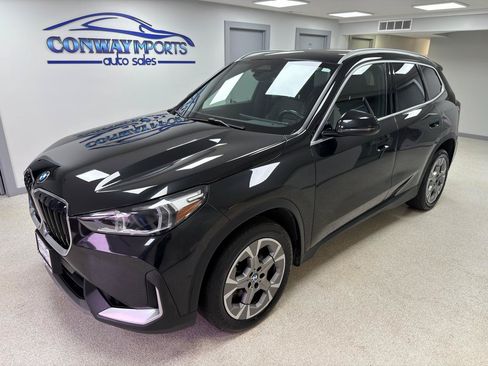 Used 2023 BMW X1 xDrive28i w/ Convenience Package AWD/4WD image 2