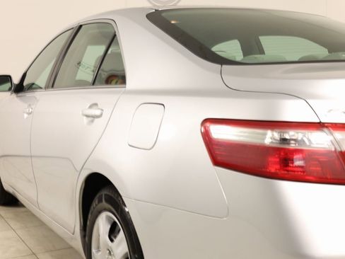 Used 2009 Toyota Camry LE image 32