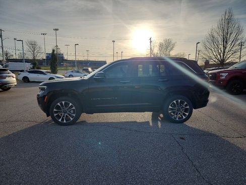 Used 2023 Jeep Grand Cherokee Overland w/ Adv Protech Group III image 4