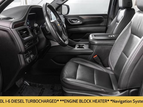 Used 2022 Chevrolet Suburban LT AWD/4WD image 7