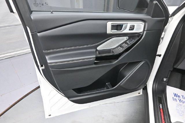 Used 2023 Ford Explorer ST w/ Technology Package AWD/4WD image 12
