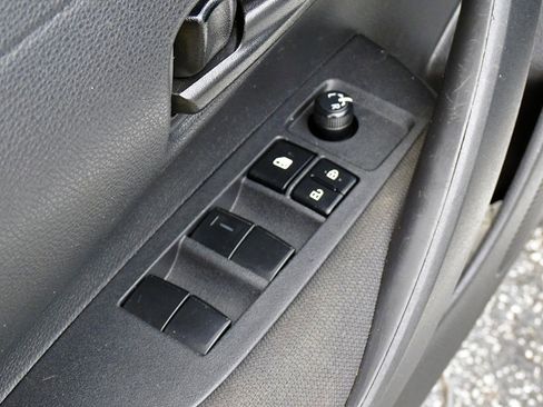 Used 2023 Toyota Corolla LE FWD image 27
