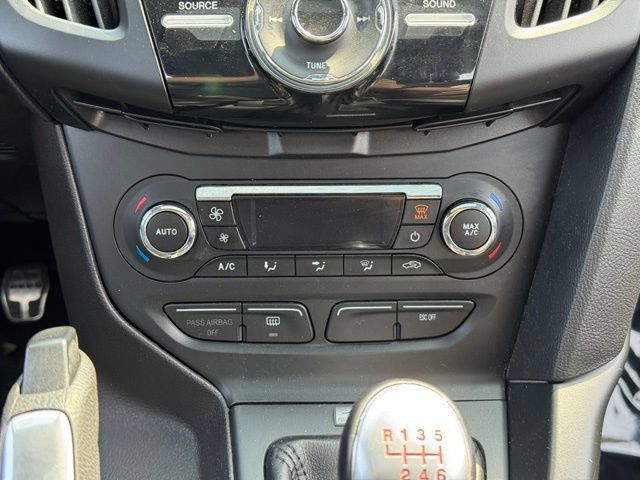 Used 2013 Ford Focus ST FWD image 14
