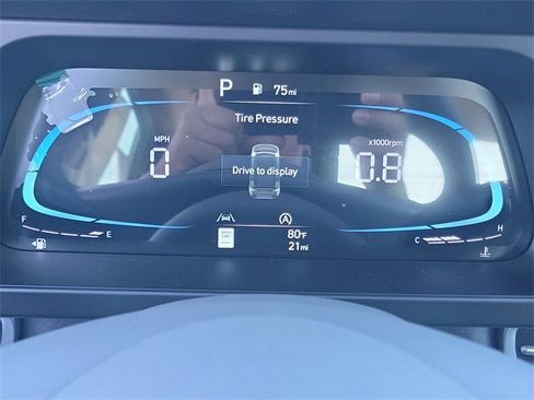 New 2025 Hyundai Elantra SE image 10