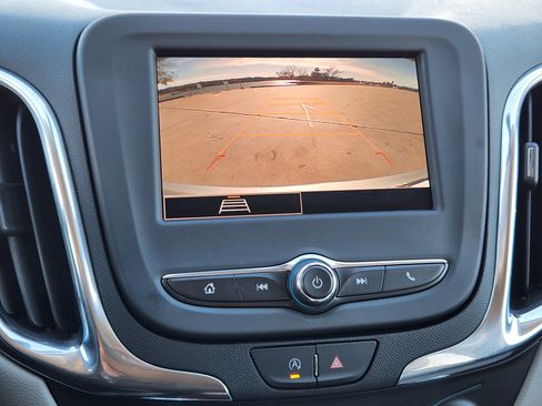 Certified 2023 Chevrolet Equinox LS w/ LS Convenience Package image 18