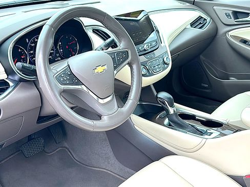 Used 2024 Chevrolet Malibu LT FWD image 12