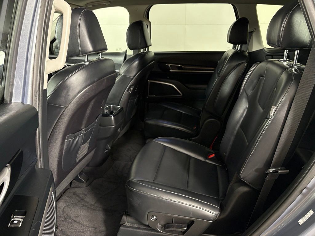 Used 2025 Kia Telluride S FWD image 39
