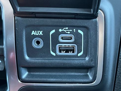 New 2026 Jeep Wrangler Unlimited Sahara AWD/4WD image 6