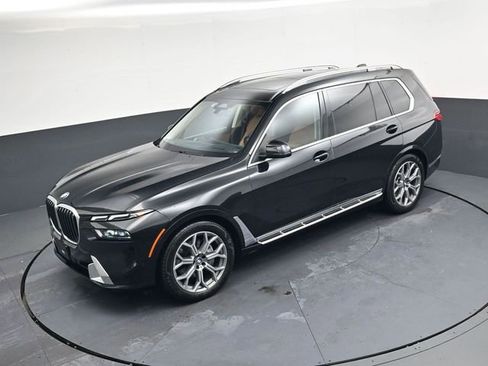 Used 2026 BMW X7 xDrive40i image 32